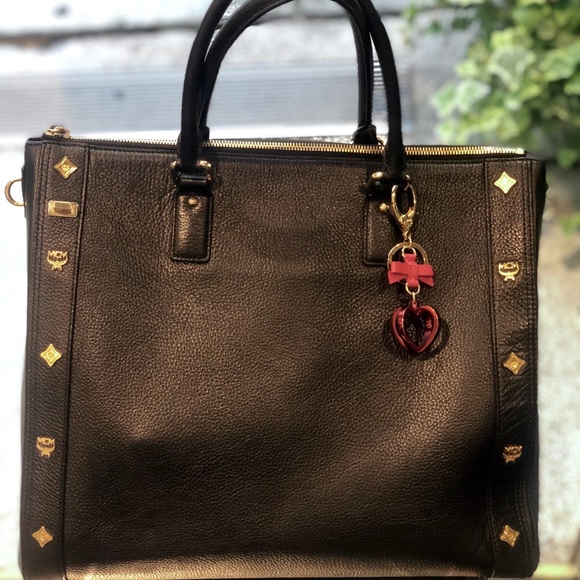 NEW CONDITION* MCM leather tote bag with charm - Picture 3 of 6